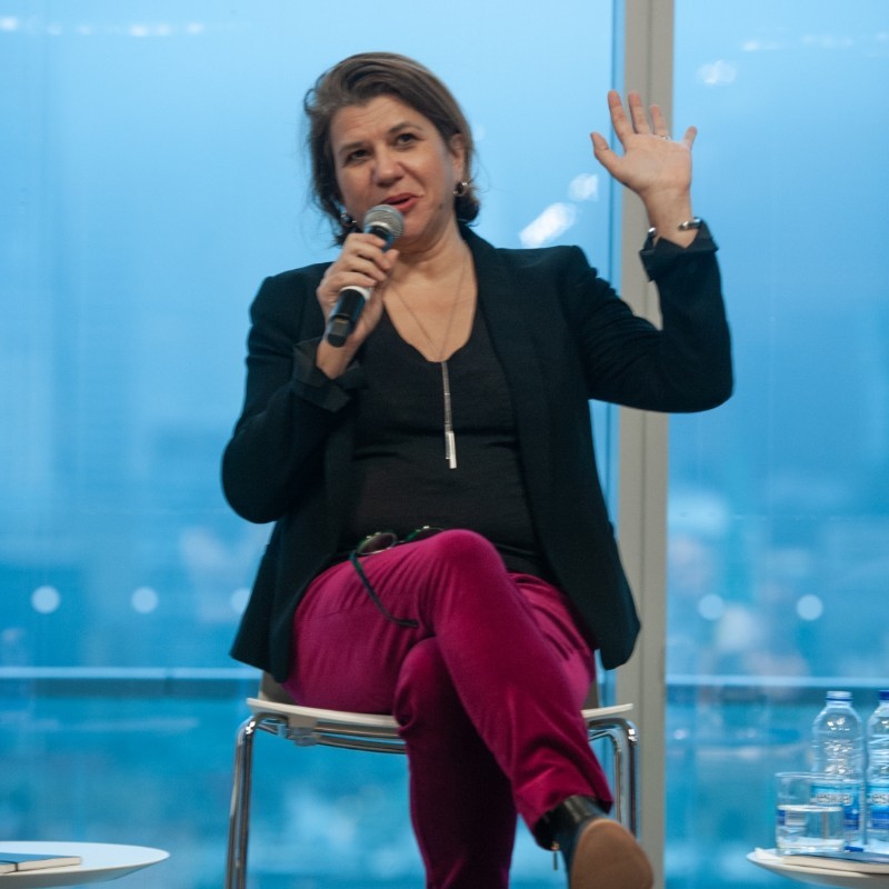 Elizabeth Renzetti